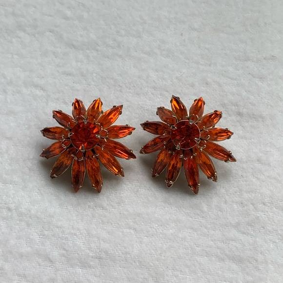 Judy Lee Jewelry - Vintage Judy Lee Sunburst Clip-On Earrings